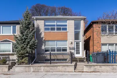 376 Lakeshore Road W Main Level, Mississauga, On L5h 1h5