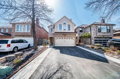 Detached in Brampton