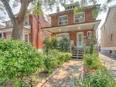 101 Auburn Avenue 2nd Floor, Toronto W03, On M6h 2l8