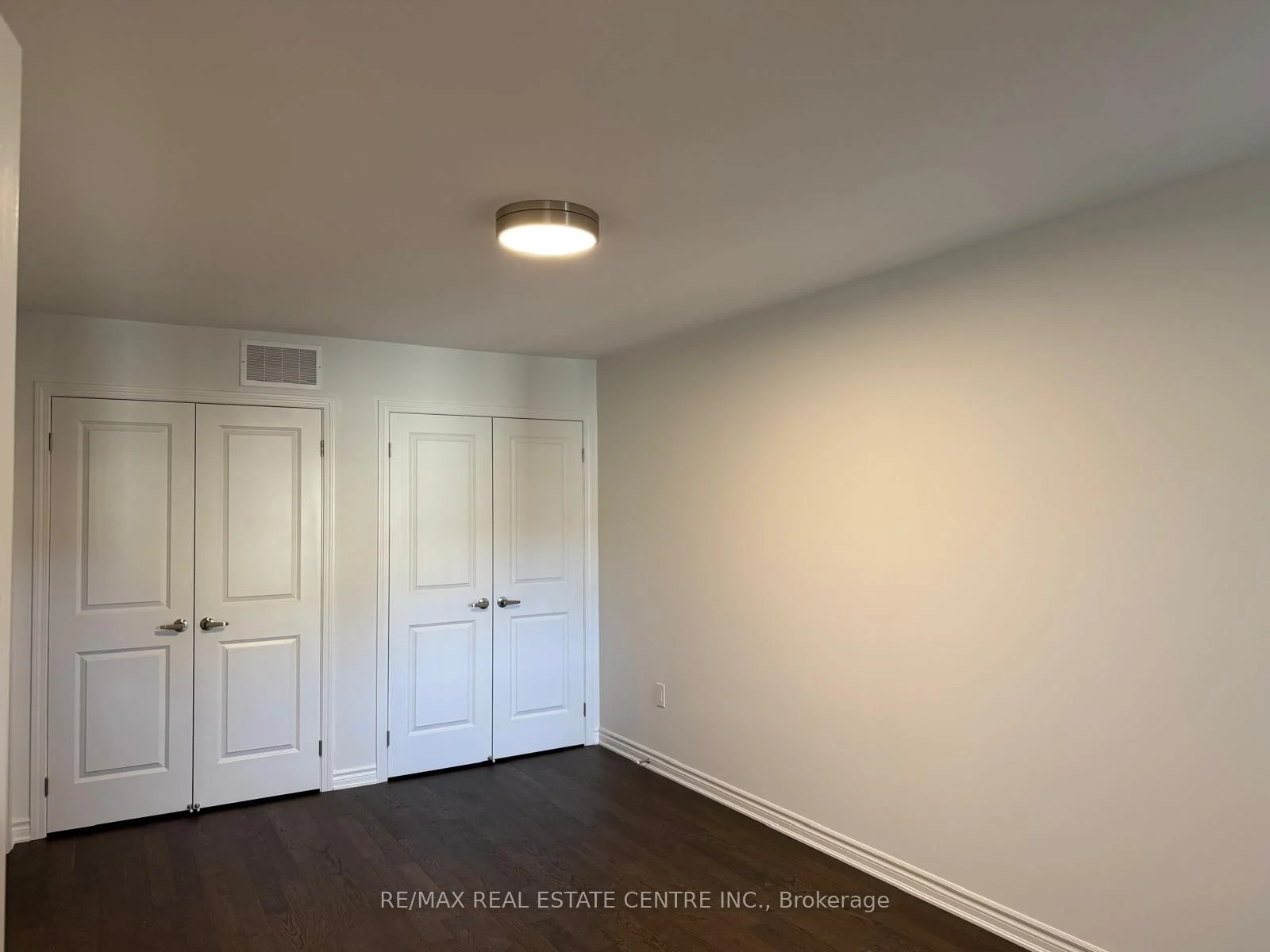 5102 Vetere Street, Mississauga, ON L5M 2S8