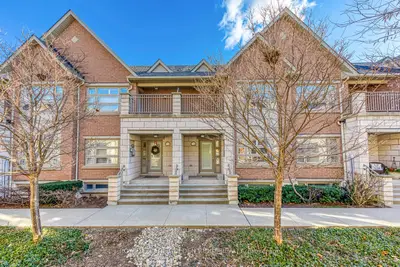 Condo Townhouse in Oakville