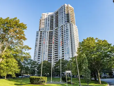 35 Kingsbridge Garden Circle 701, Mississauga, On L5r 3z5