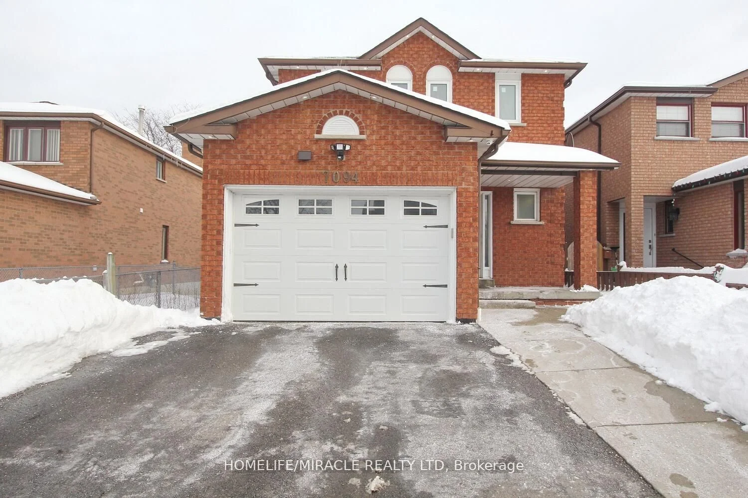 7094 Dalewood Drive, Mississauga, On L4t 4g7