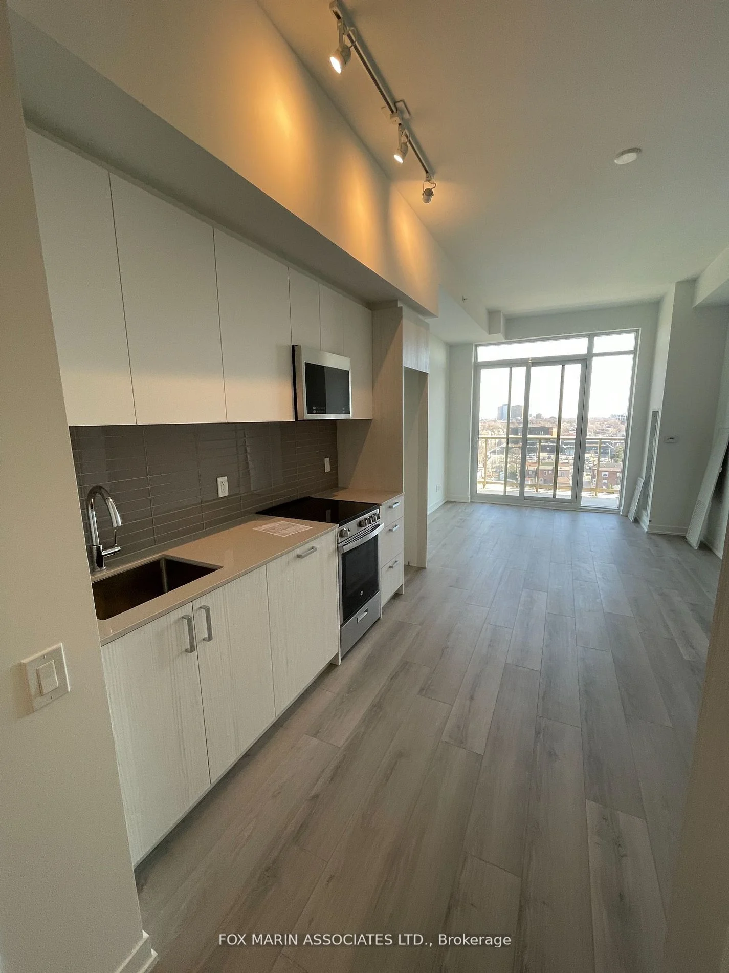Condo Apartment in Toronto