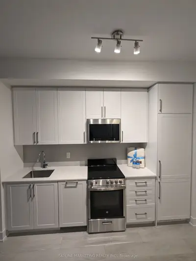 2450 Old Bronte Road 227, Oakville, On L6m 5p6