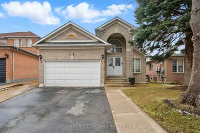 Detached in Brampton