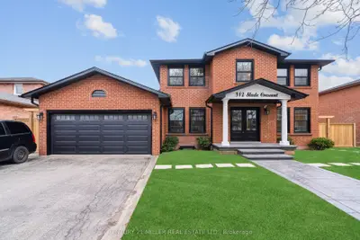 Detached in Oakville
