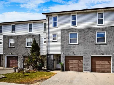 2440 Bromsgrove Road 57, Mississauga, On L5j 4j7