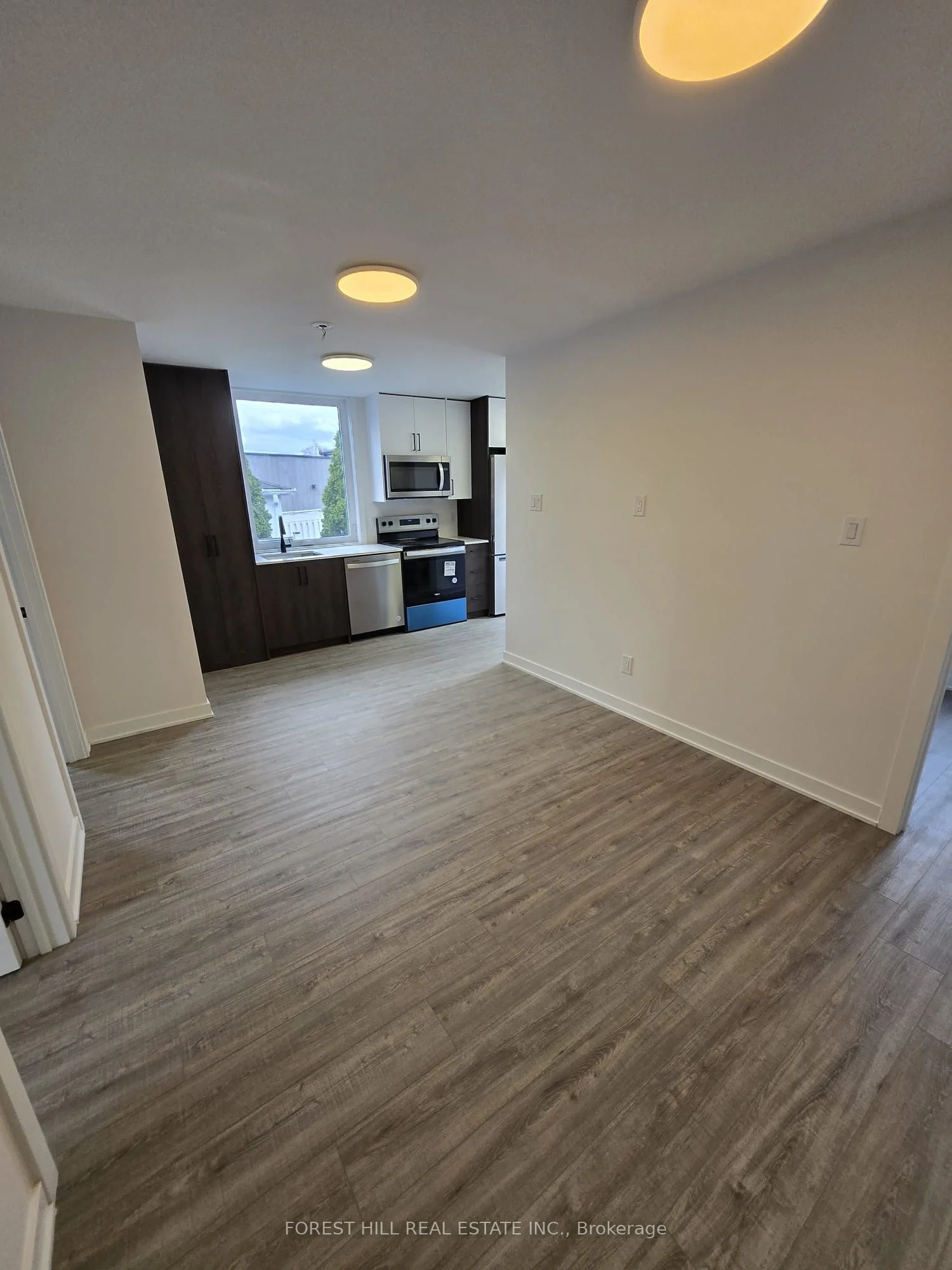 69 CLAYBROOKE Street R, Toronto W04, ON M3M 1V1