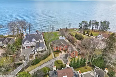 Detached in Oakville