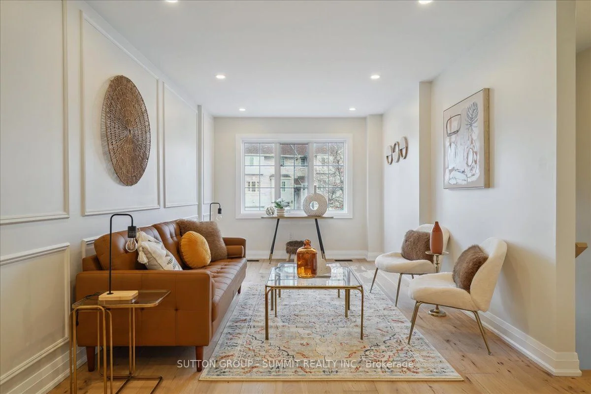 116 Charlton Settlement Avenue, Toronto W04, On M6m 5h8