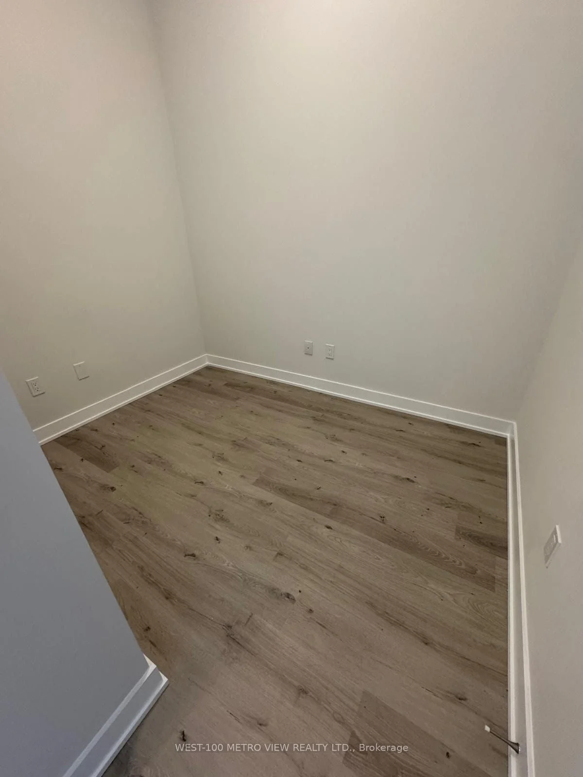 430 Square One Drive 414, Mississauga, ON L5B 0L6