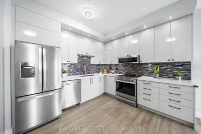 Condo Apartment in Mississauga