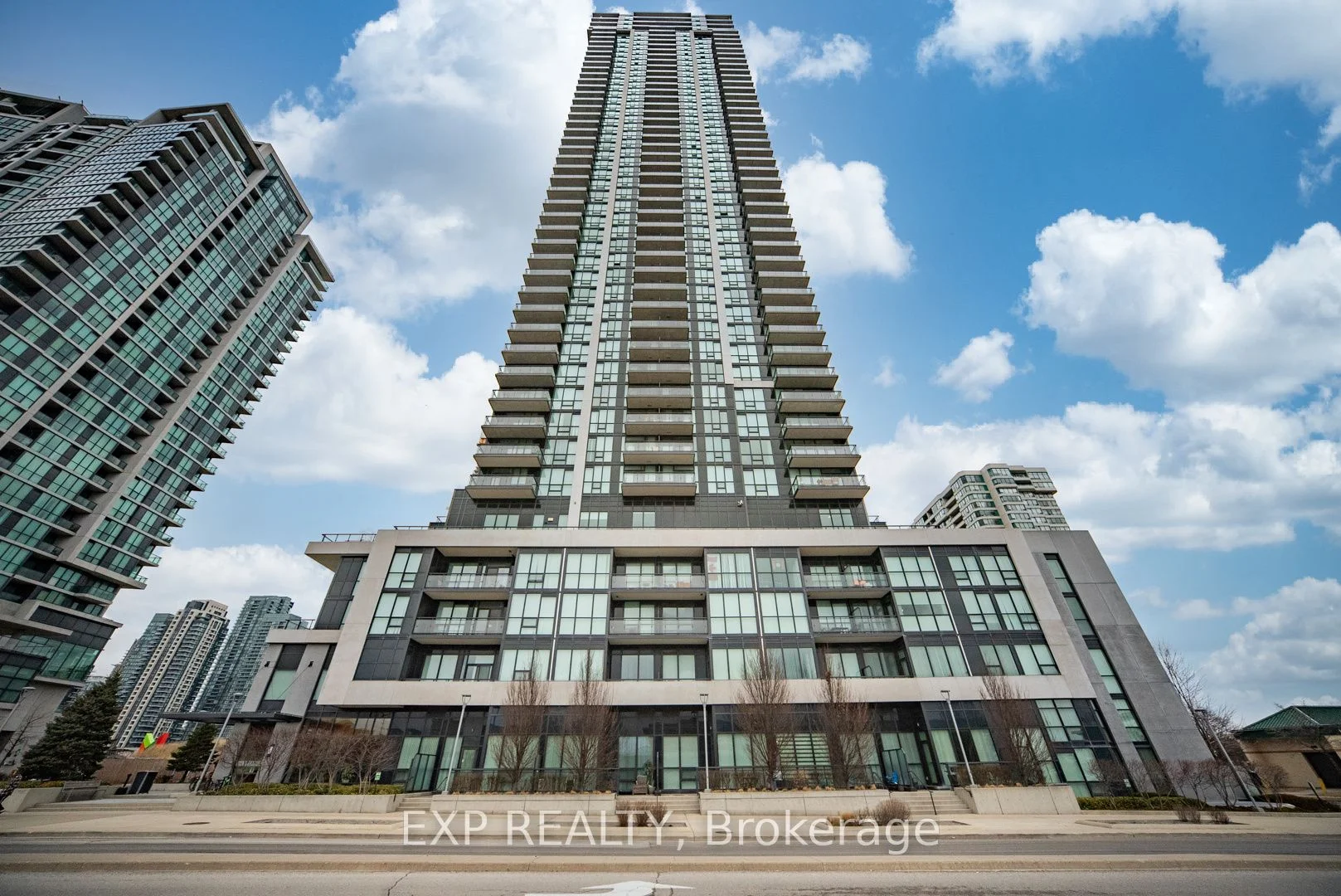 Condo Apartment in Mississauga