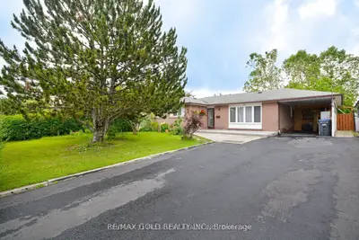Detached in Brampton
