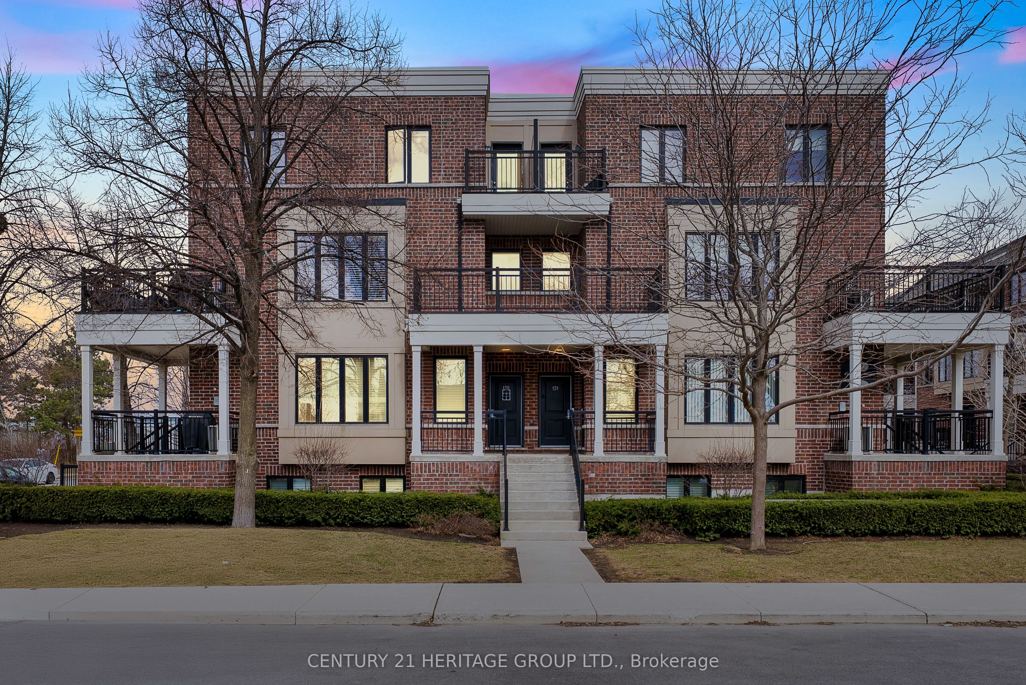 Condo Townhouse in Toronto