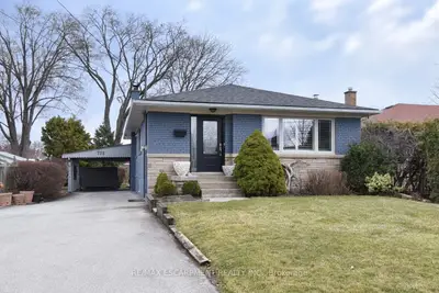 Detached in Burlington