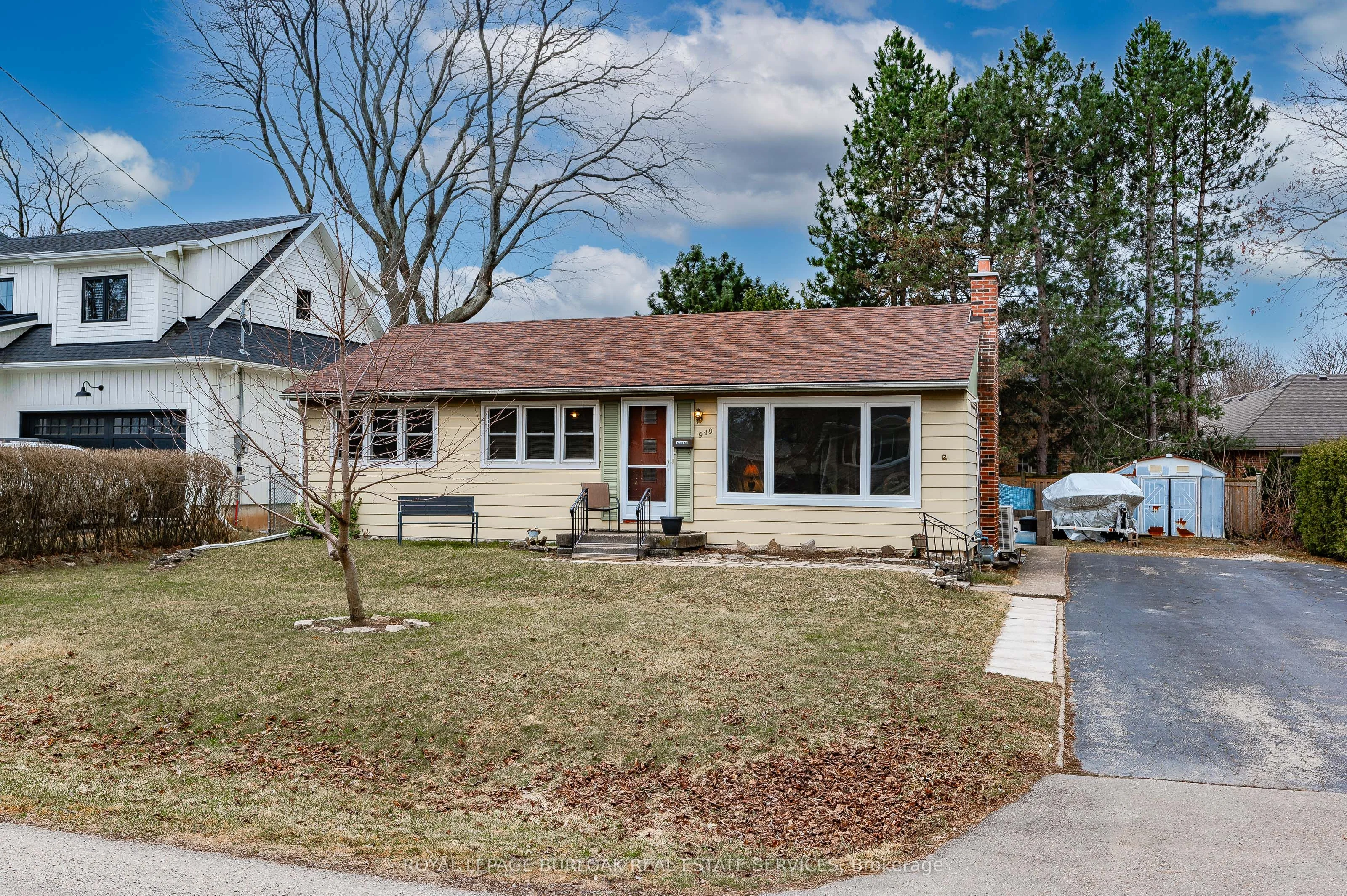 Detached in Burlington