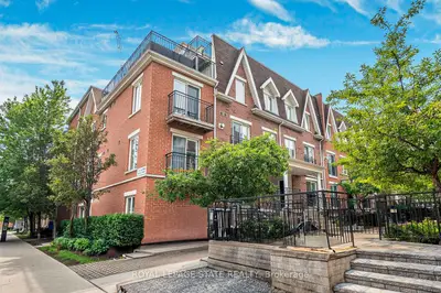 16 Laidlaw Street 909, Toronto W01, On M6k 1x2