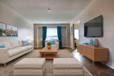 1055 Shawnmarr Road 161, Mississauga, On L5h 3v2