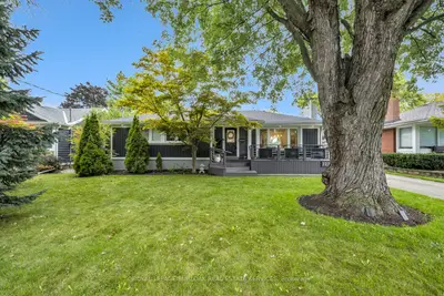 Detached in Burlington