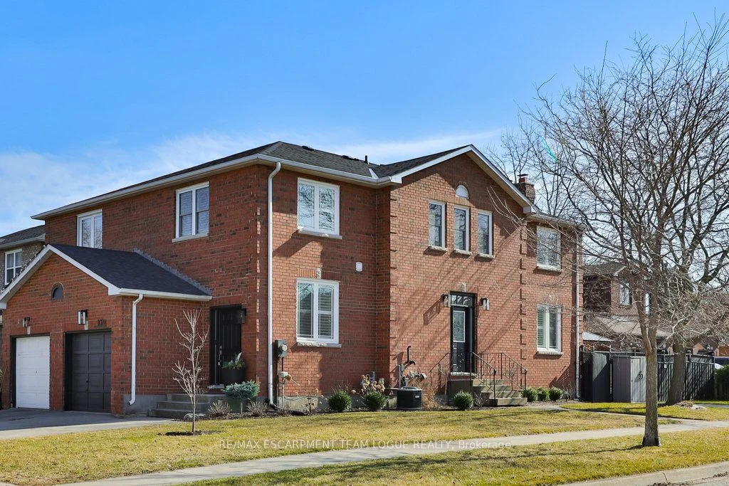 Semi-Detached in Burlington