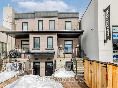 Att/Row/Townhouse in Toronto
