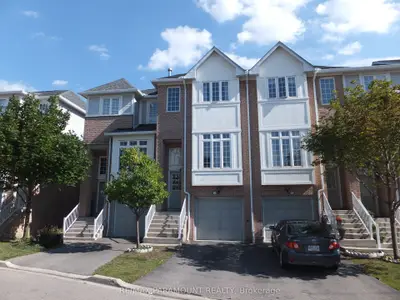 280 Hillcrest Avenue 47, Mississauga, On L5b 4l4