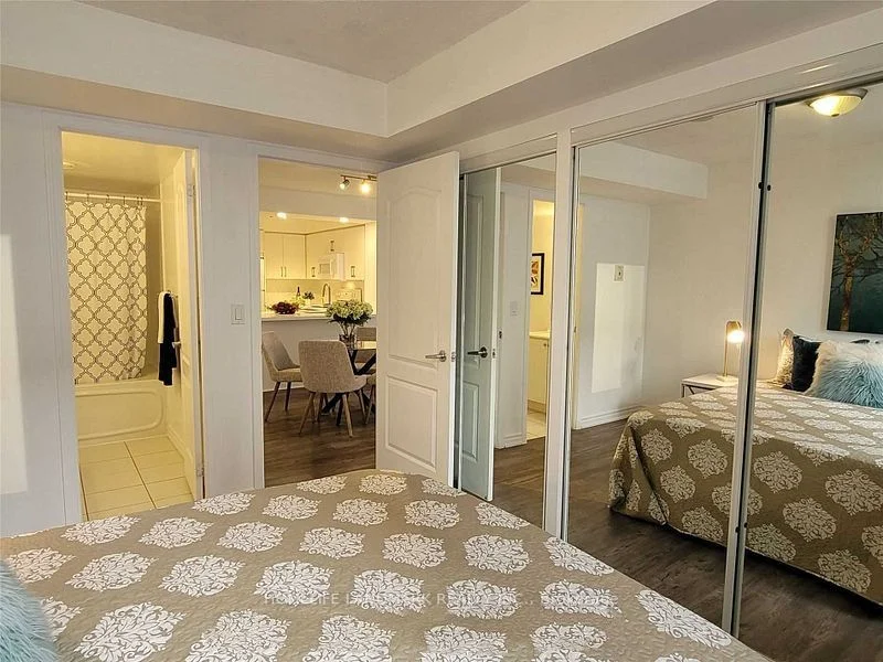 4080 Living Arts Drive 1402, Mississauga, ON L5B 4N3