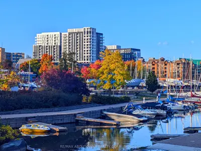 125 Bronte Road A1204, Oakville, On L6l 0h2