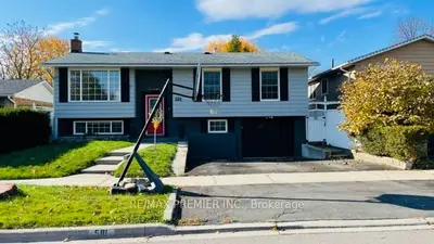 Detached in Burlington