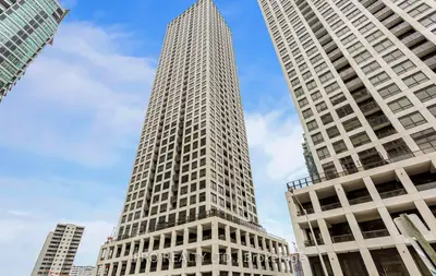 30 Elm Drive 3507, Mississauga, On L5b 0n6