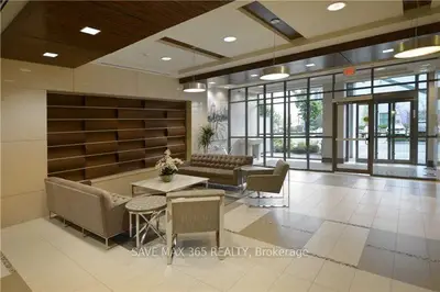 339 Rathburn Road 319, Mississauga, On L5b 0k6