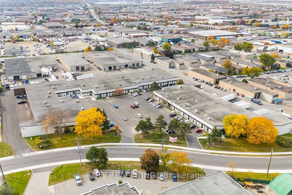 5266 General Road 7, Mississauga, ON L4W 1Z7