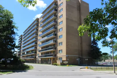 Condo Apartment in Toronto