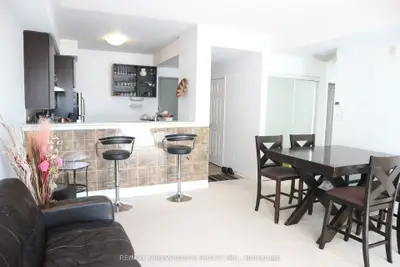 3075 Thomas Street 307, Mississauga, On L5m 0m4
