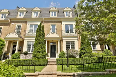 149 John Street, Oakville, On L6k 1h3