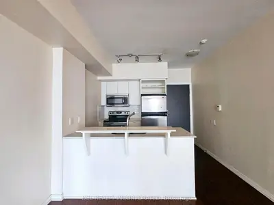 103 The Queensway Avenue 1309, Toronto W01, On M6s 5b3