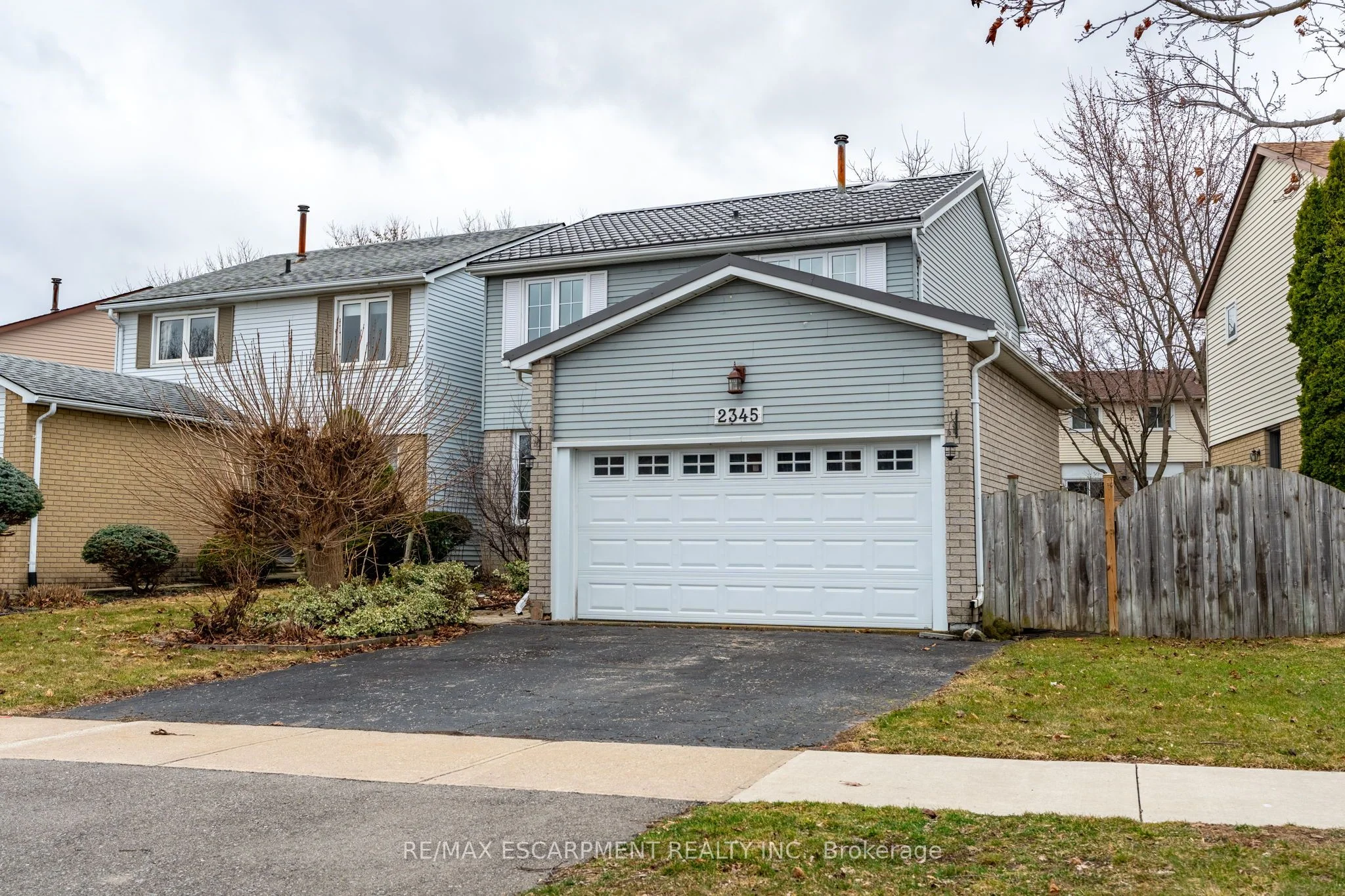 Detached in Burlington