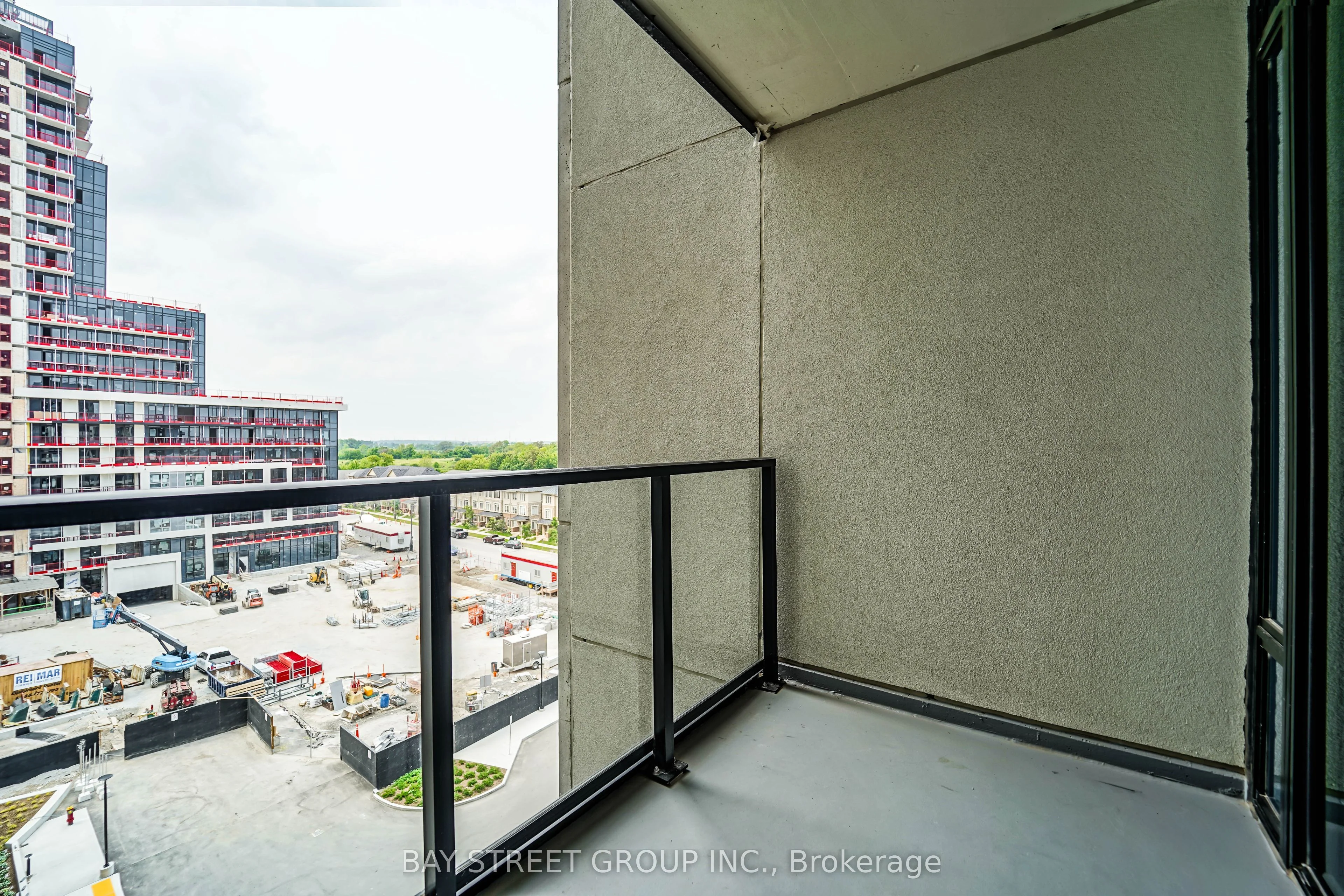 3200 William Coltson Avenue 702, Oakville, On L6h 7w6