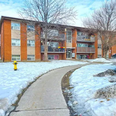 90 Blackfriar Avenue 11, Toronto W09, On M9r 3s9