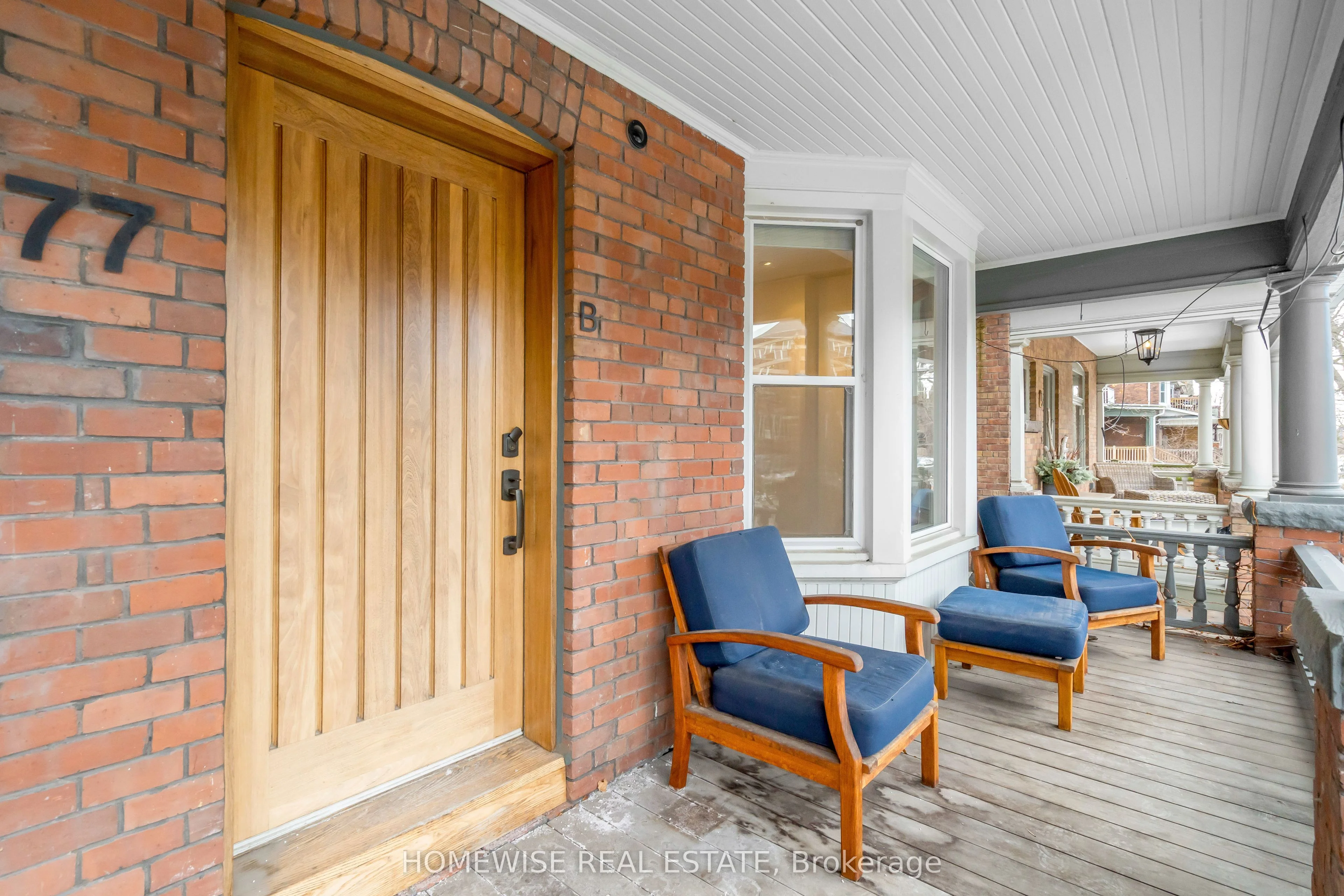 Triplex in Toronto