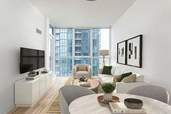 55 Eglinton Avenue W 1010, Mississauga, On L5r 0e4