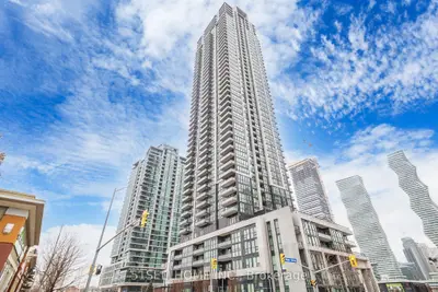 3975 Grand Park Drive 2908, Mississauga, On L5b 4m6