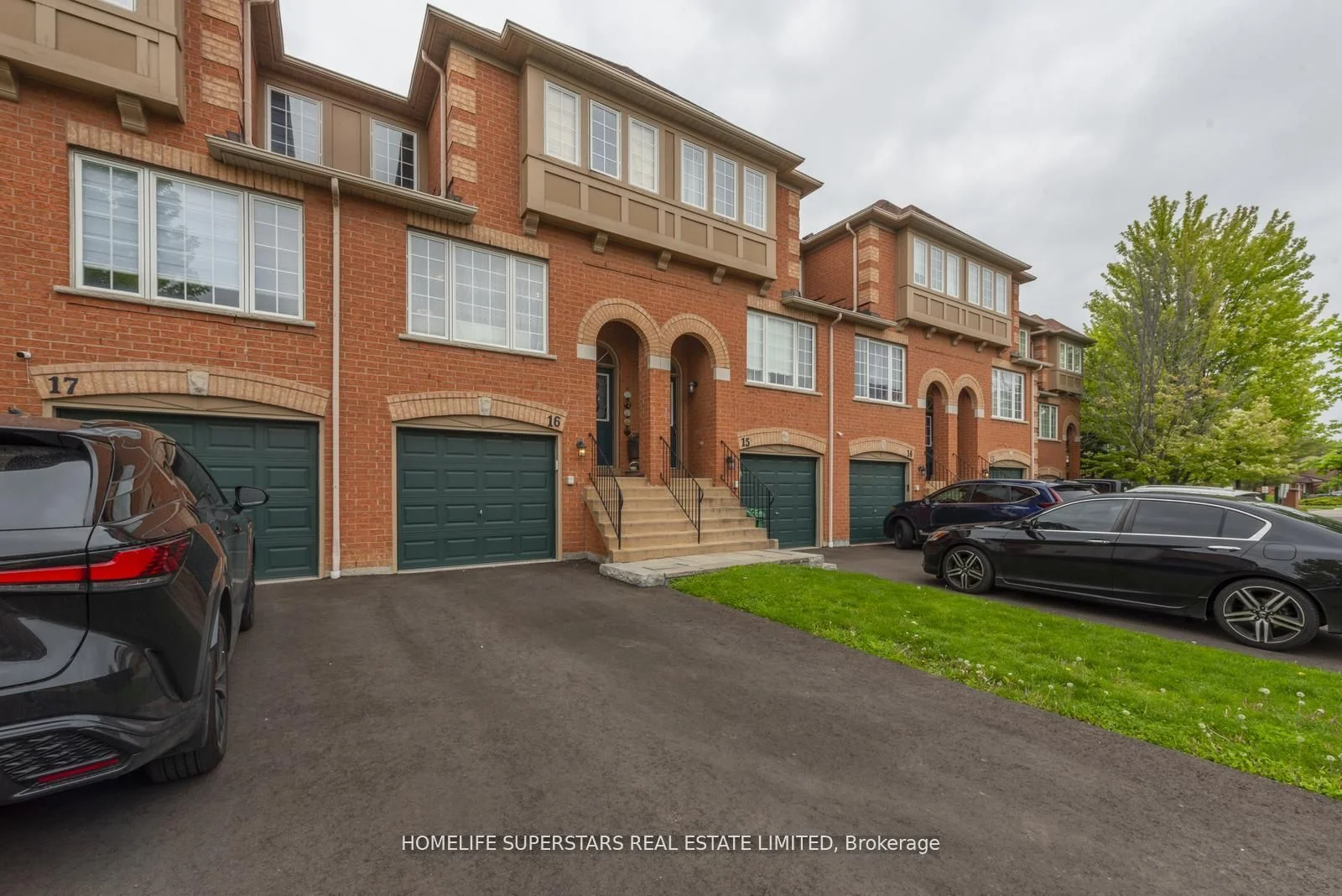 Condo Townhouse in Mississauga