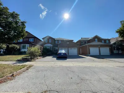 158 Bristol Road W Bsmt, Mississauga, On L5r 2e7