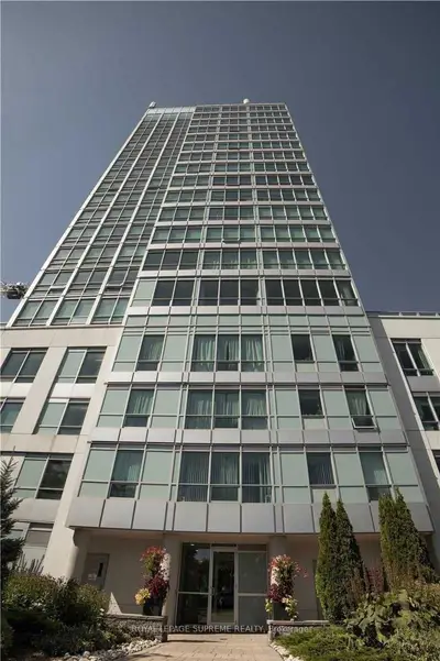 1910 Lake Shore Boulevard W 1209, Toronto W01, On M6s 1a2