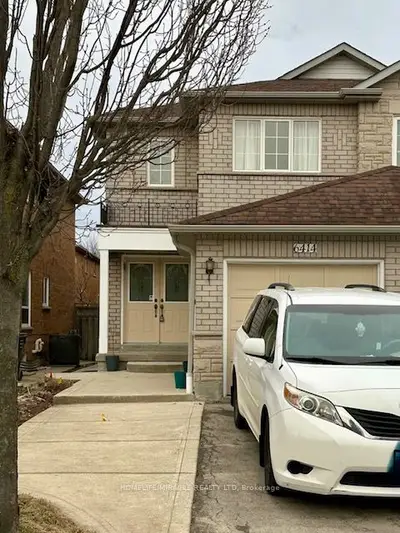 Semi-Detached in Mississauga