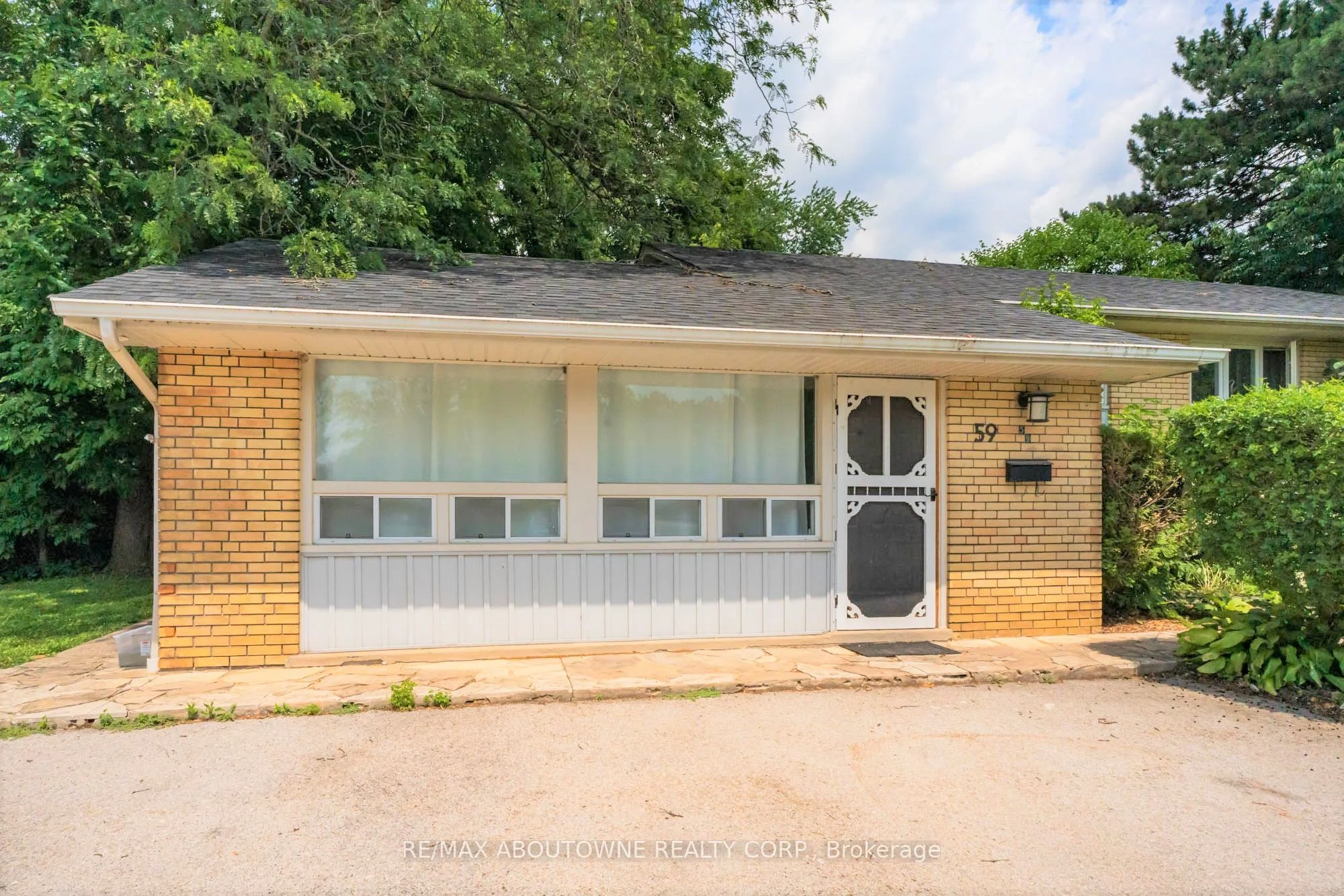Detached in Oakville