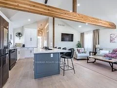 1534 Ogden Avenue, Mississauga, ON L5E 2H8